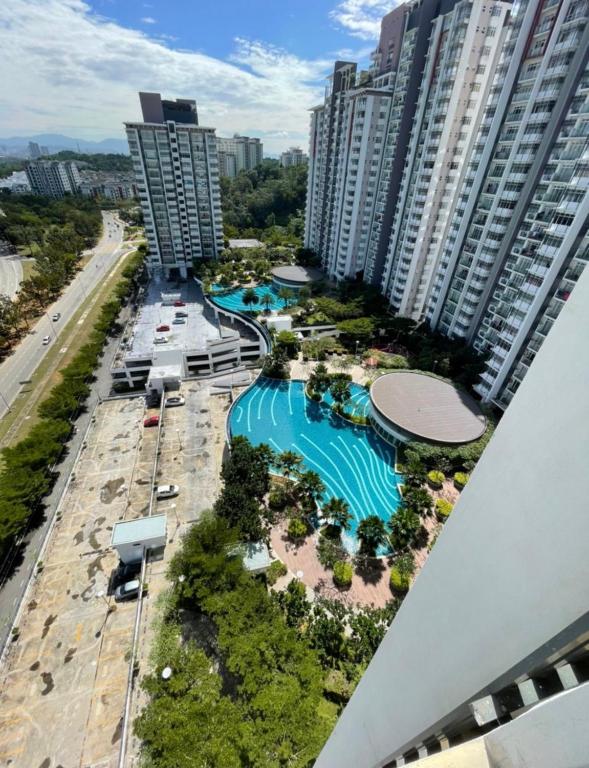 MR 2 HOMESTAY PUTRAJAYA WITH POOL,GARDEN AND GYM photo