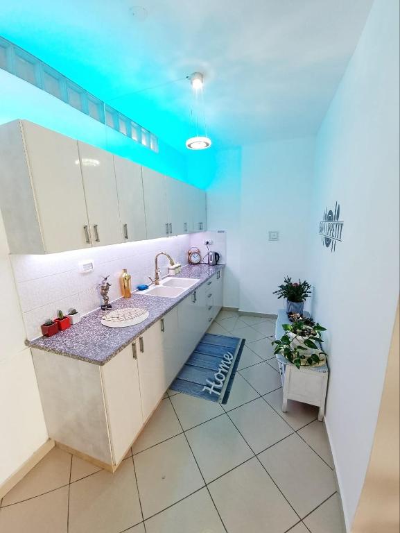 Charming Luxury Room 10 Min from the Old City photo
