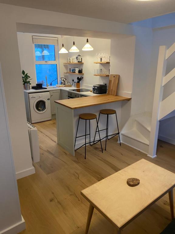 Cheerful One Bedroom Cottage in Mousehole photo 5