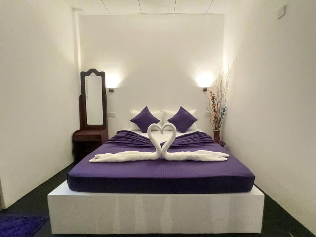 Peacock's Paradise Safari Hostel, Udawalawe