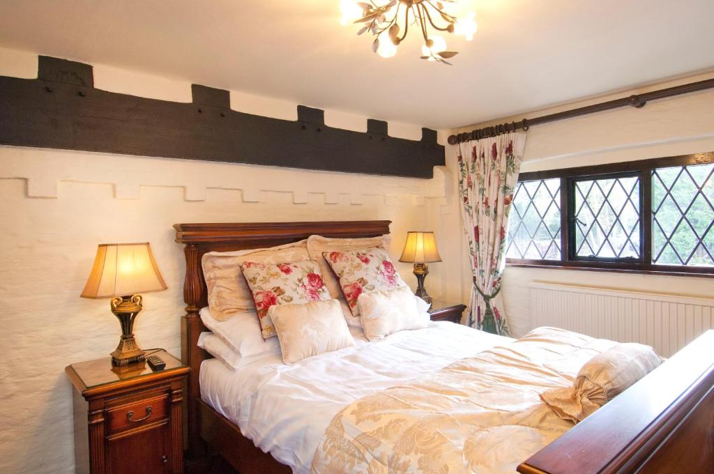 The Roundabout Hotel photo