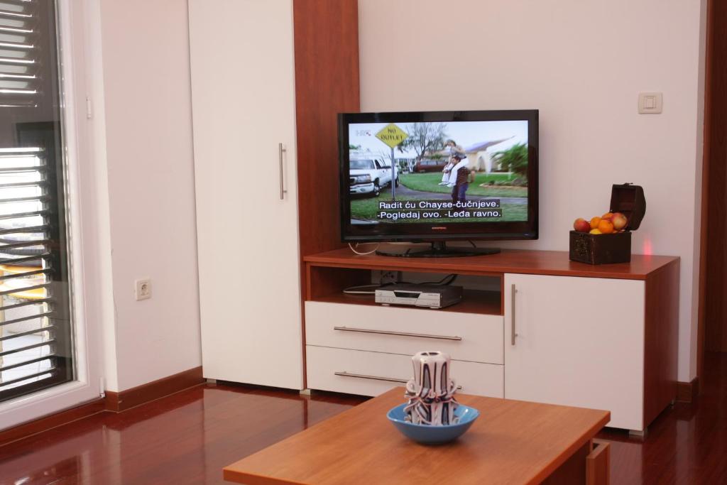 Apartments Sumic photo