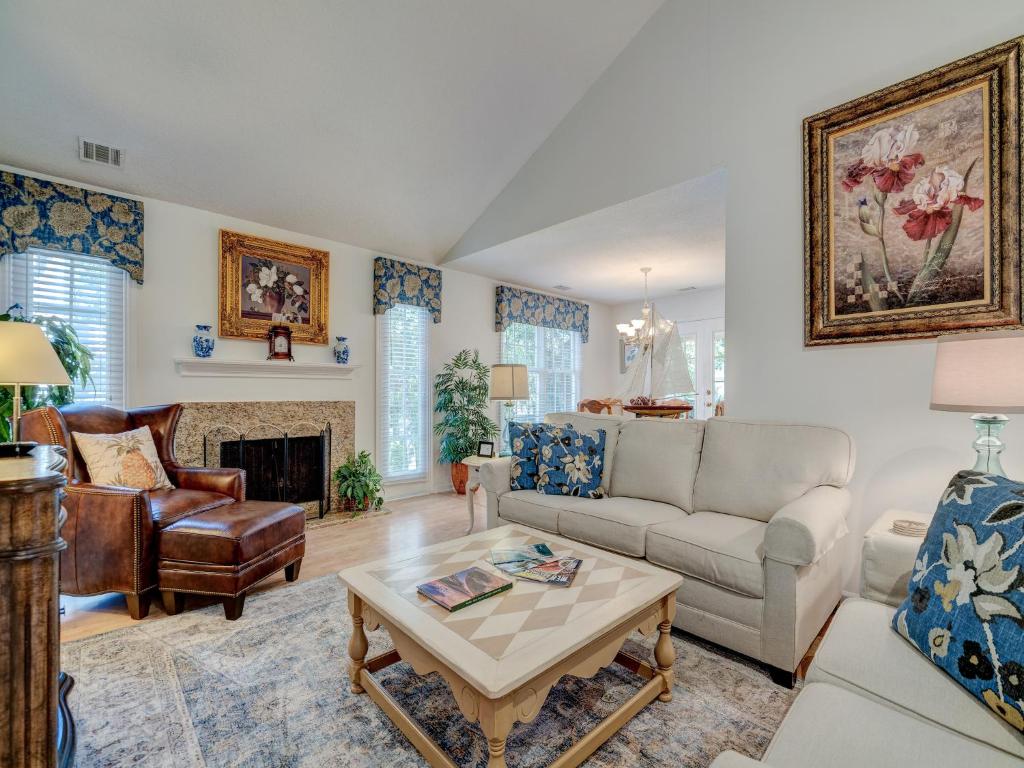 Evian 123, Hilton Head Island