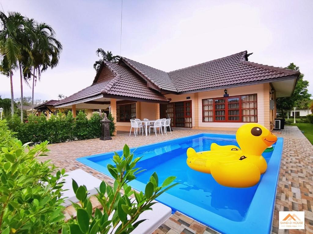 Sand-D House Pool Villa C18 at Rock Garden Beach Resort Rayong, Mae Pim