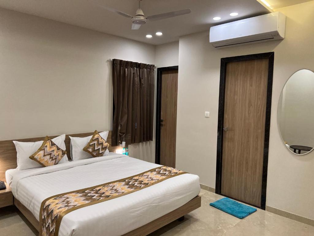Hotel Natham By Vrinda, Nathdwara- 50 Meters From Shreenathji Temple — Hotel in Nathdwara