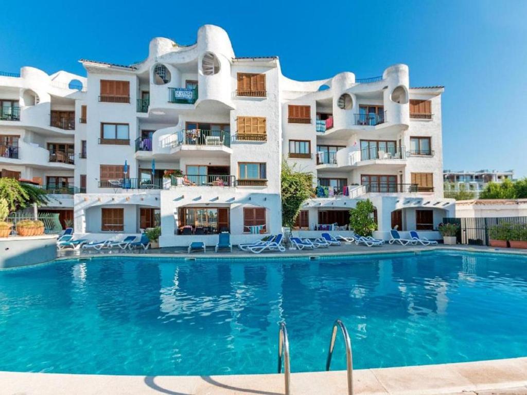 Apartment Carabela Front Beach & Pool by Interhome, Alcúdia