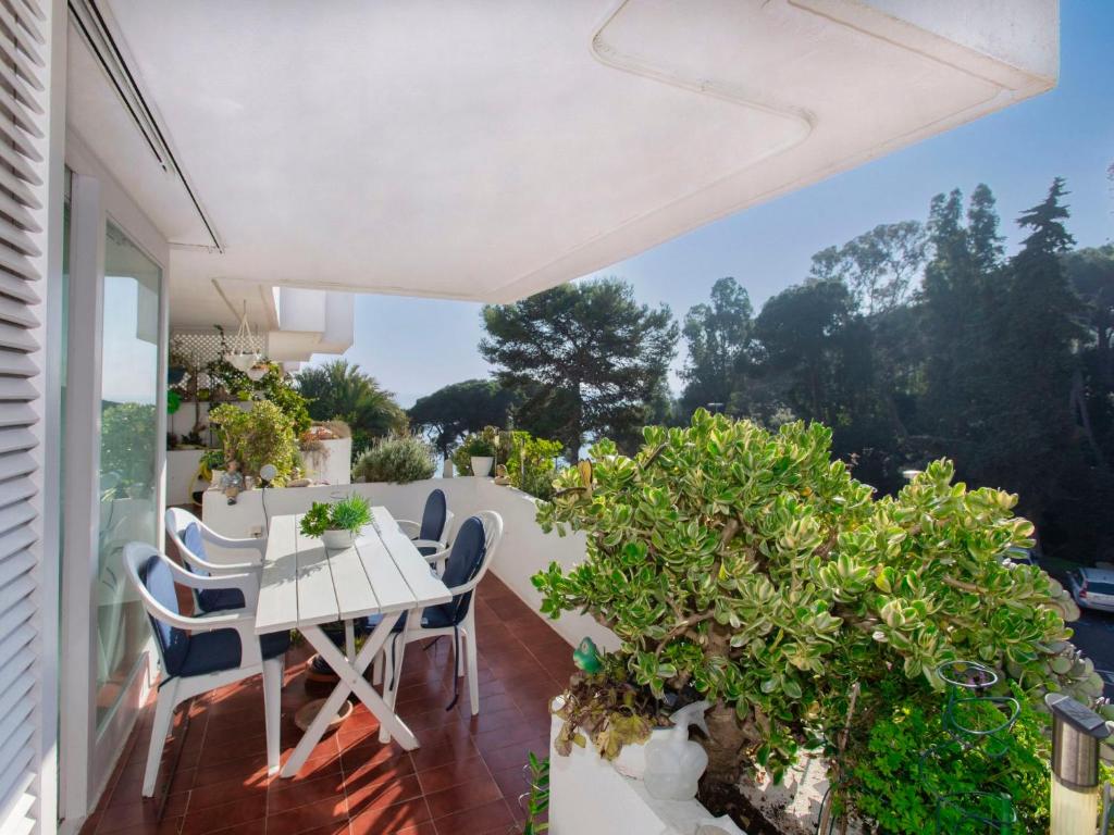 Apartment Cala Bona by Interhome - 2