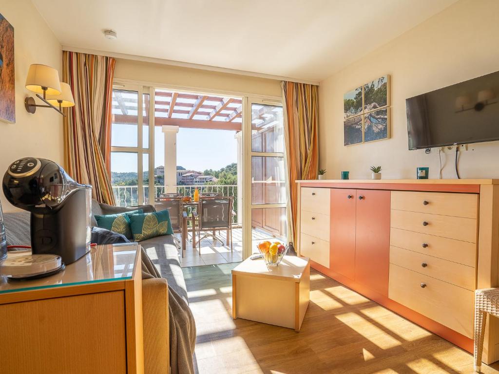 Apartment L'Esquinade - J4 332 by Interhome - 2