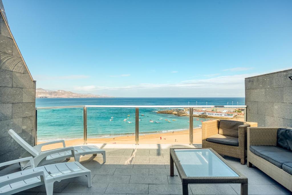 Incredible terrace ocean views By CanariasGetaway, Las Palmas de Gran Canaria