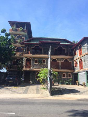 Warahena Beach Hotel photo