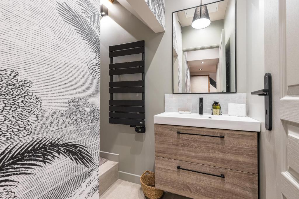 Charming 2 Bdr Old Town - 4
