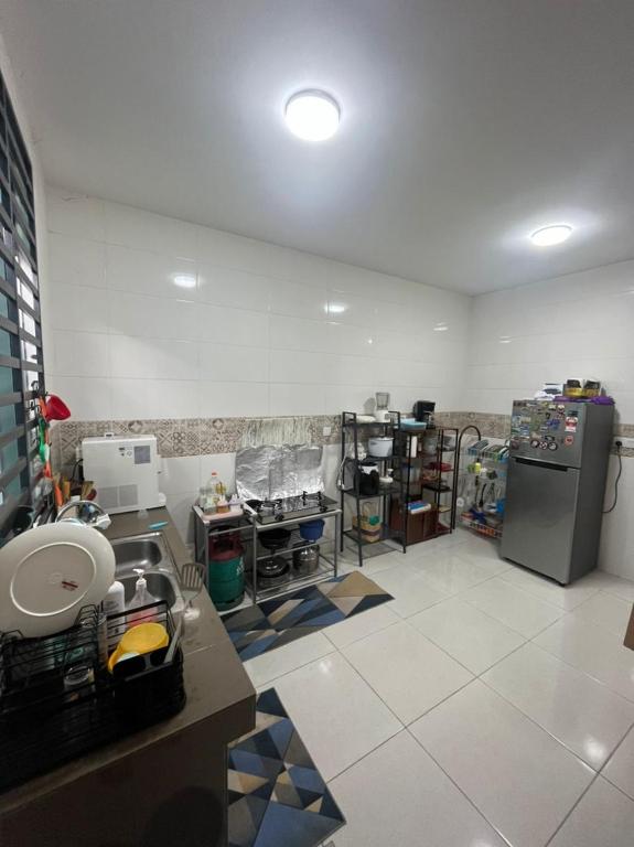 Hadeerna Homestay - Double storey terrace photo