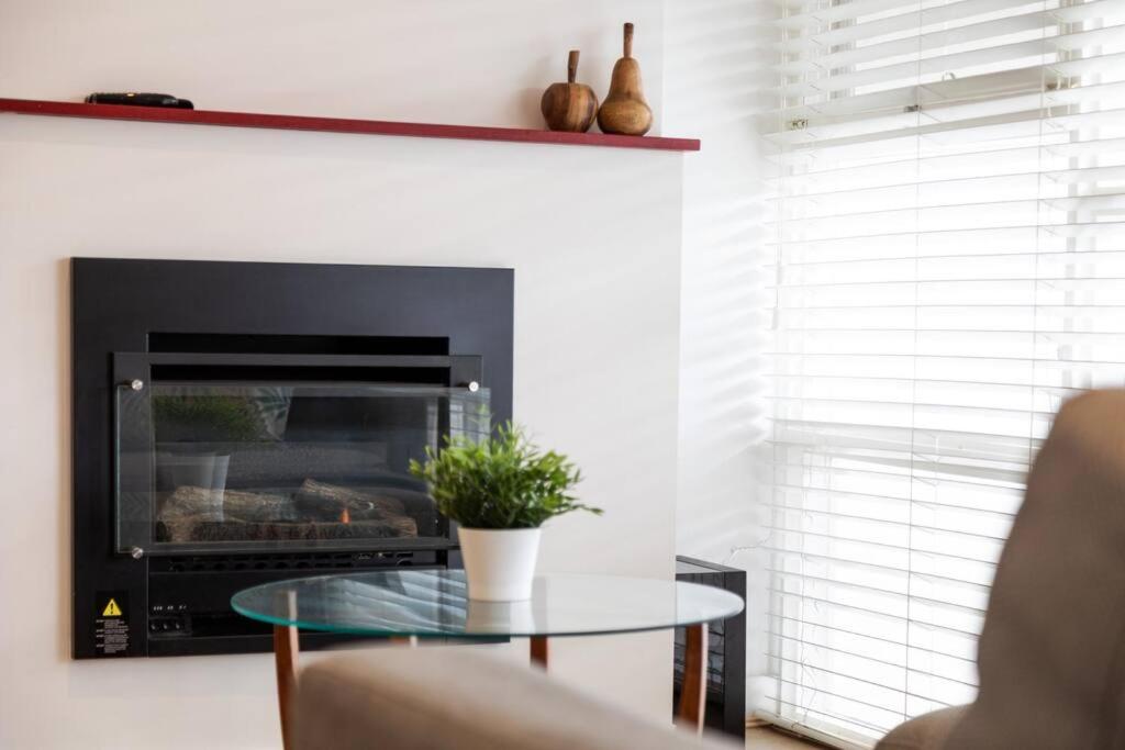 Modern Stylish Self-contained Studio Apartment photo