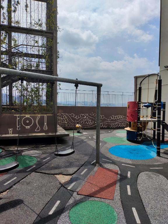Urban360 Pool view /stylist design with Netflix photo