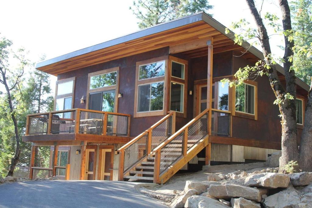 Alpenglow 1, Yosemite West