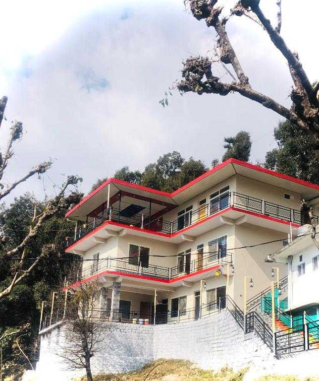 Paradise Inn Boutique Resort — Hotel in Dharamshala