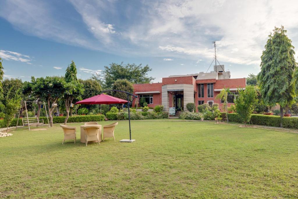 Avanti Retreat- Farm Stay — Hotel in New Delhi and NCR