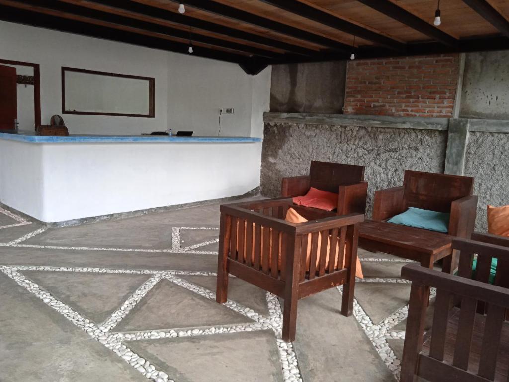 Family House Hotel Kuta photo
