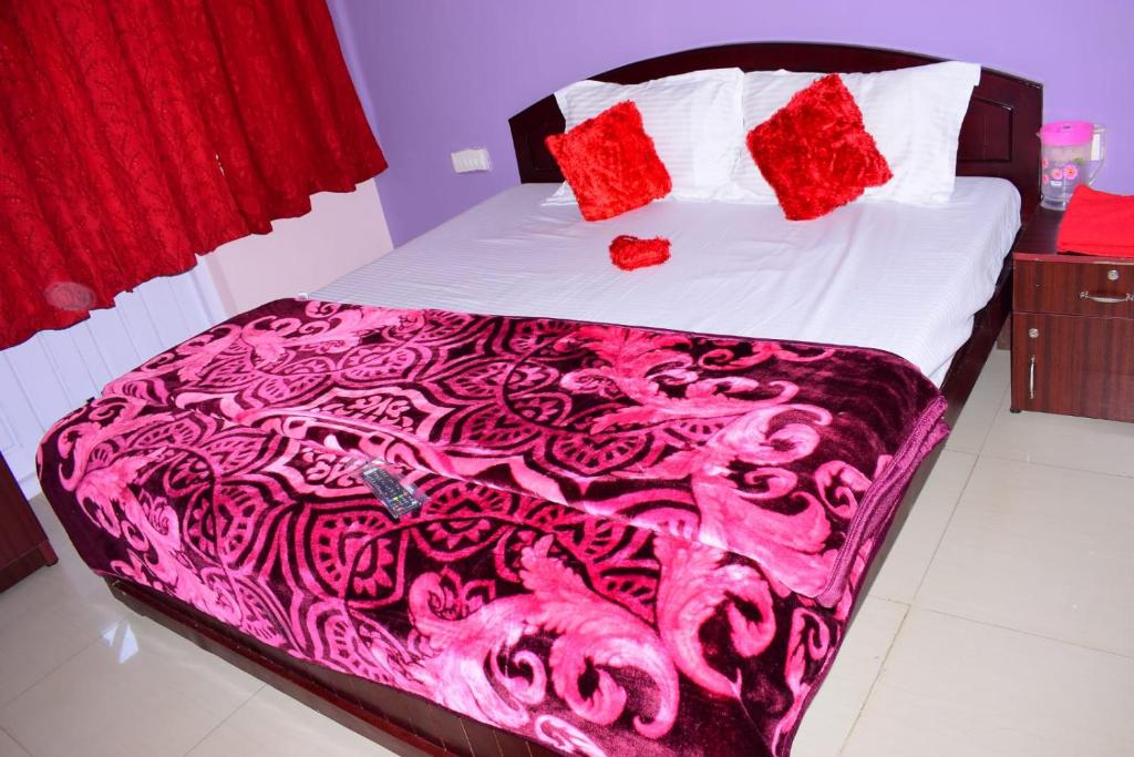 Silver Wood Holiday Inn photo