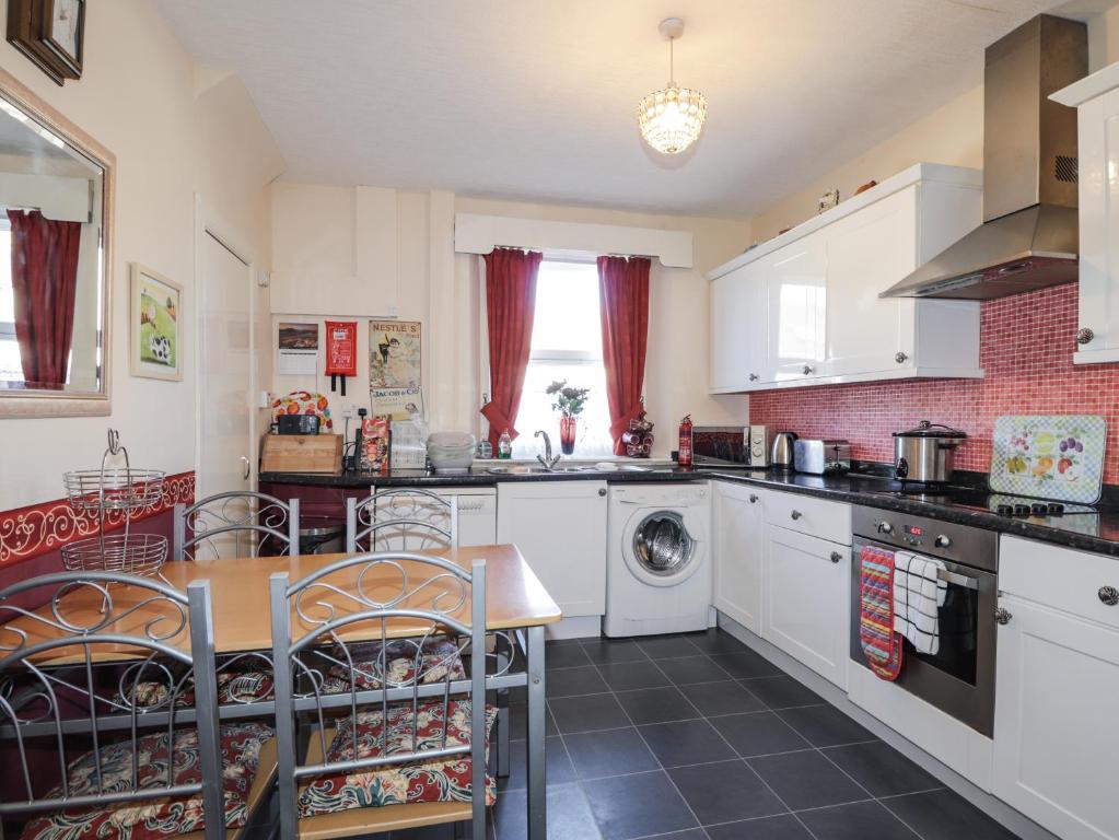 Holly Hoose, Findochty photo 6