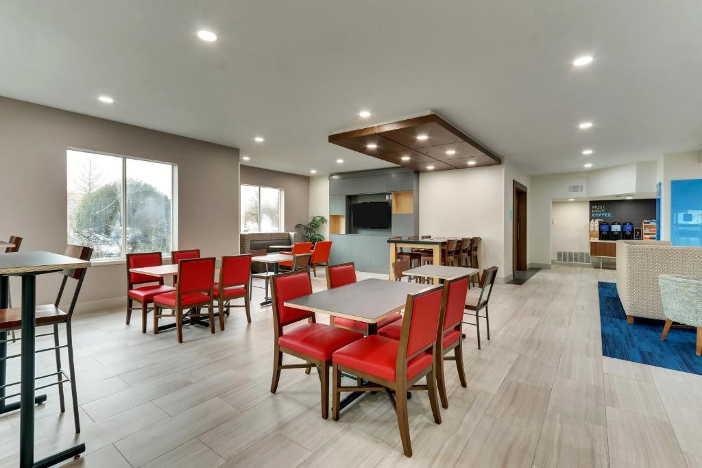 Holiday Inn Express Hotel & Suites Waxahachie By IHG 호텔 이미지 2