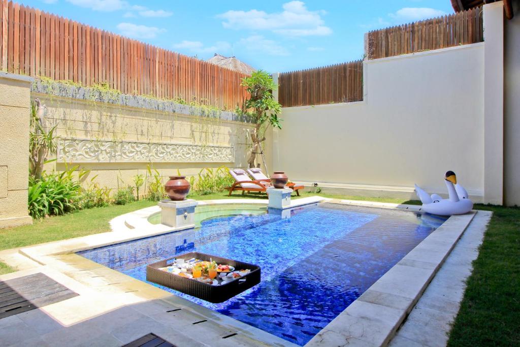 UMA LIMA VILLA BATU BELIG - Close to the Beach photo