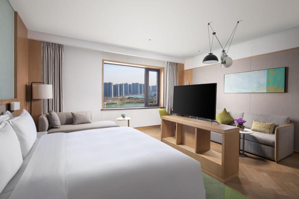 Holiday Inn Zhengzhou High Tech Zone photo