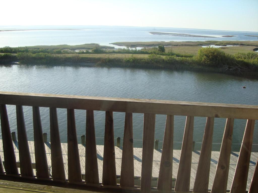 Island Resort photo