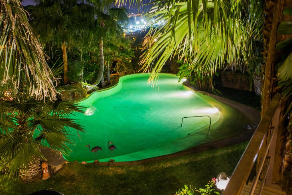 Indonesian Palace Luxurious Boutique - 4