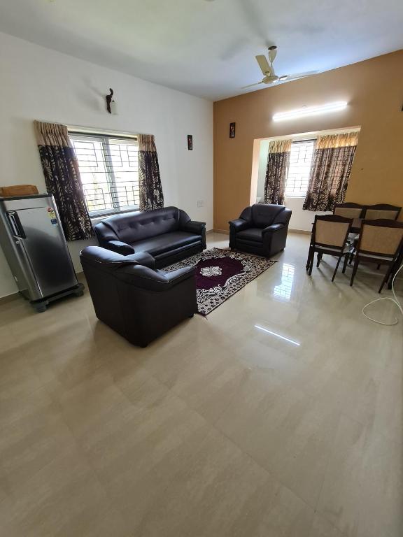S4 Sruthi Service Apartments photo