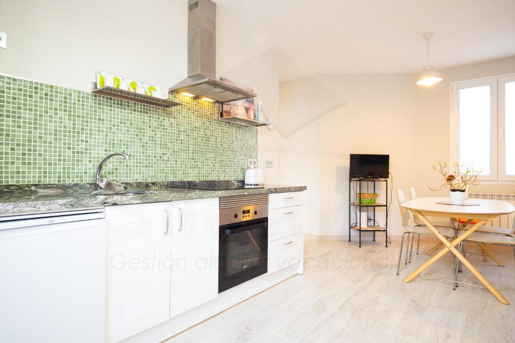 Luanco 11 Apartamento ,centro de Gijón - 3