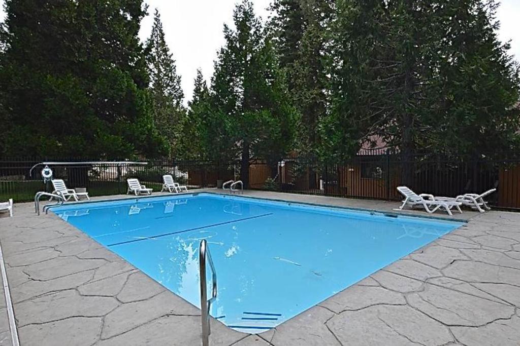 Living Pines Condominium photo
