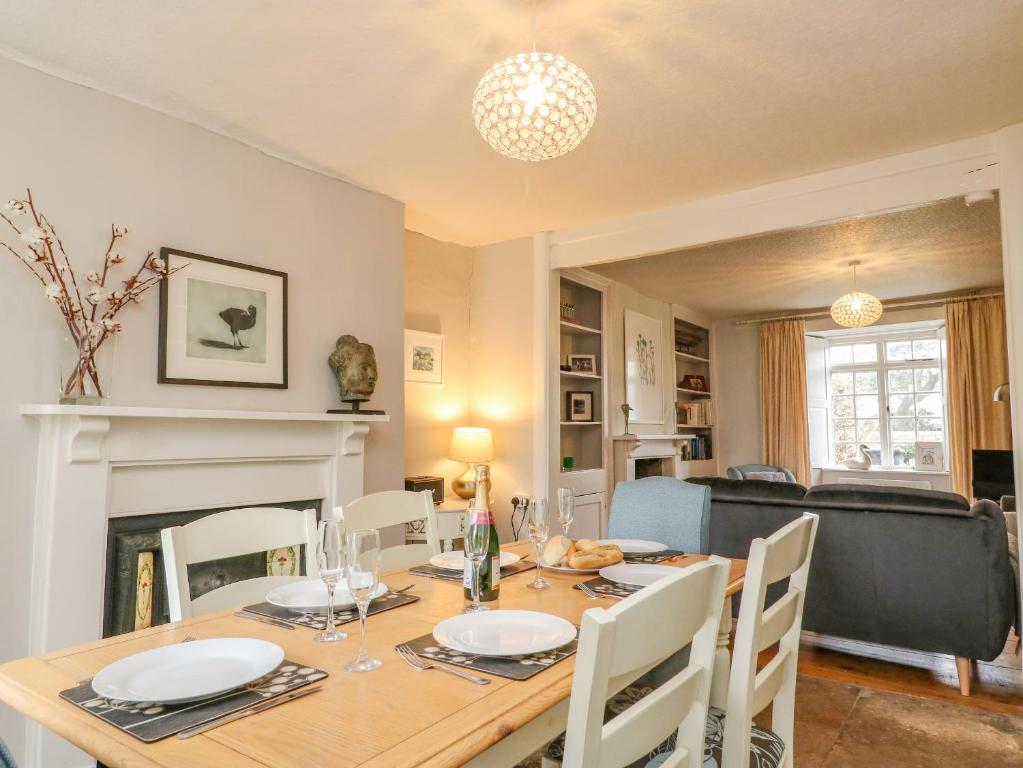 Brock Cottage, Bridport photo 3