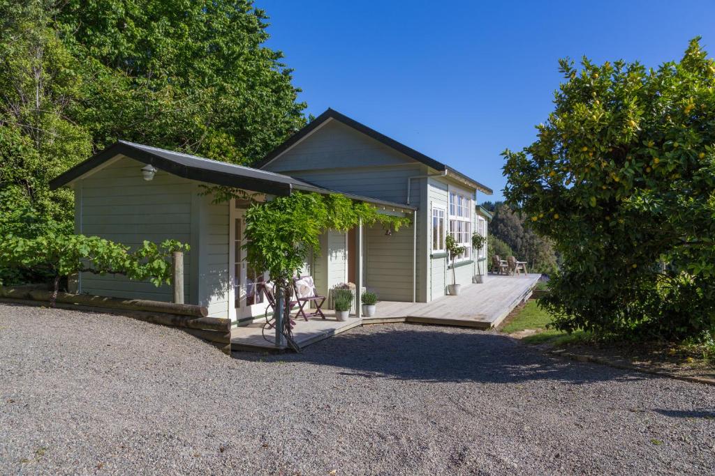Kina Beach Vineyard Cottages photo