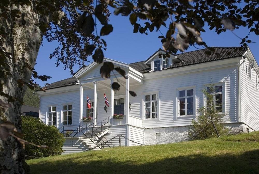 Fjordslottet Hotel