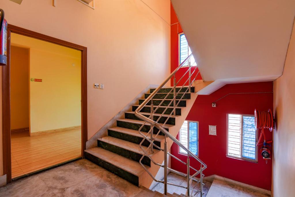 OYO Flagship 37046 Apollo Guest House photo