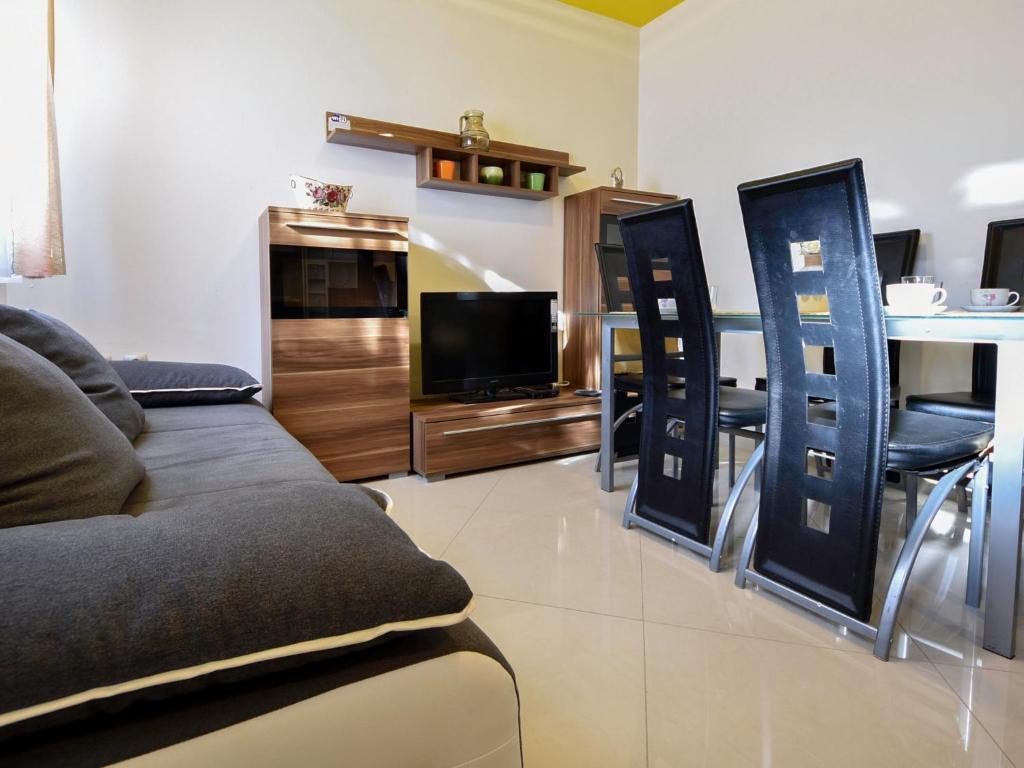 Apartment Anić-1 by Interhome, Anić