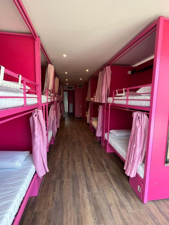 Hostelle - Women only hostel Barcelona - 4