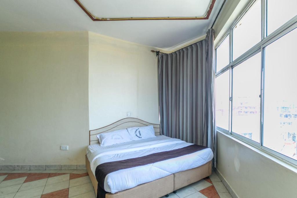 fahari triple hotel nairobi photo