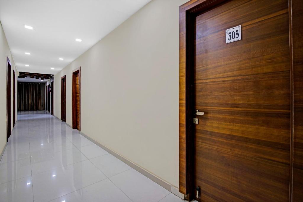 Hotel Navjivan photo
