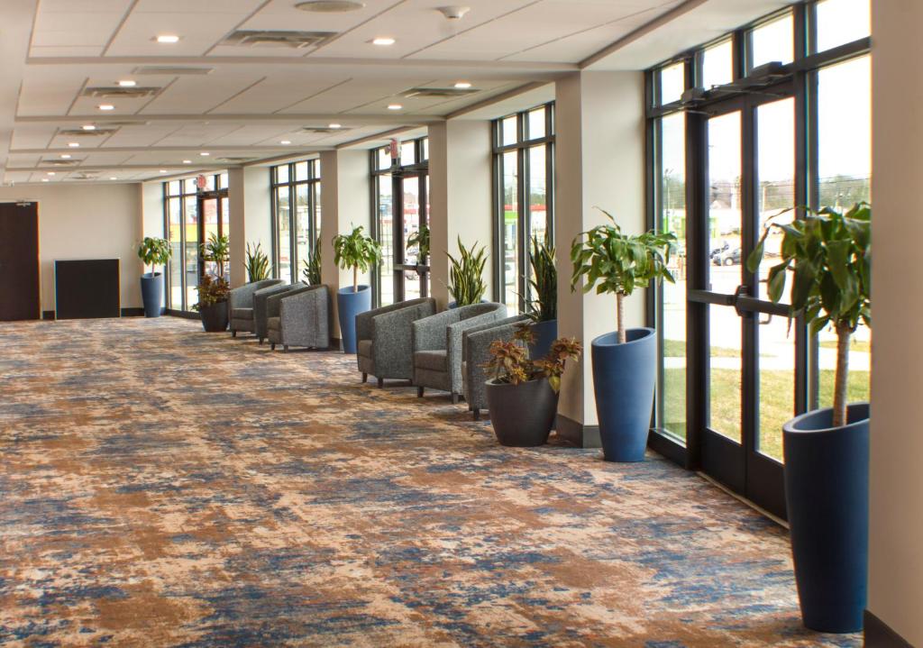 Holiday Inn Cookeville photo