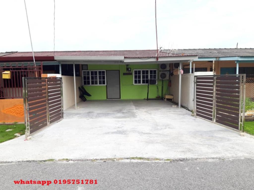 Hijrah Homestay ISLAM ONLY Bajet Pantai Remis — Hotel in Pantai Remis