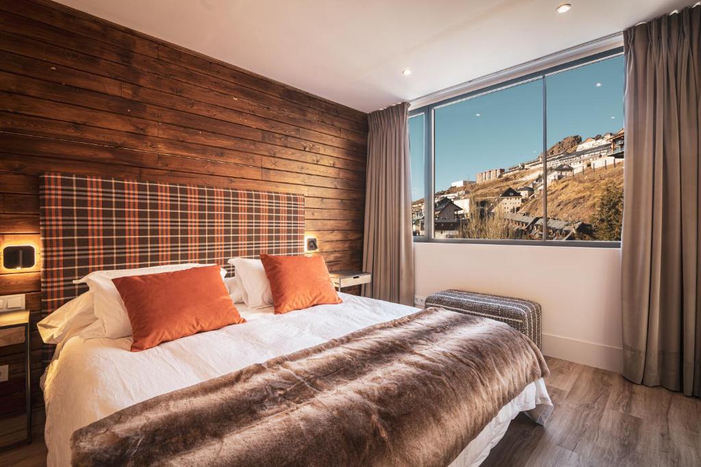 APARTAMENTO DE LUJO A PIE DE PISTA SIERRA NEVADA - 1