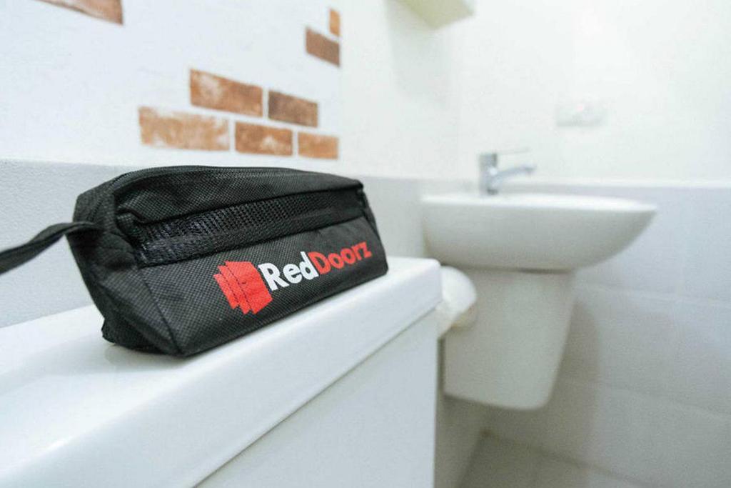 RedDoorz near Teuku Umar Barat Denpasar photo