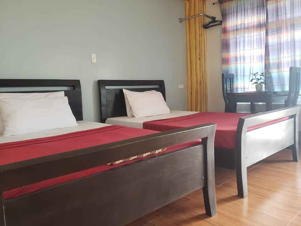 BAGUIO Betty's Room Rental Twin Bed Studio photo