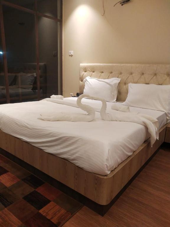 The Royal Chandra, Samastīpur