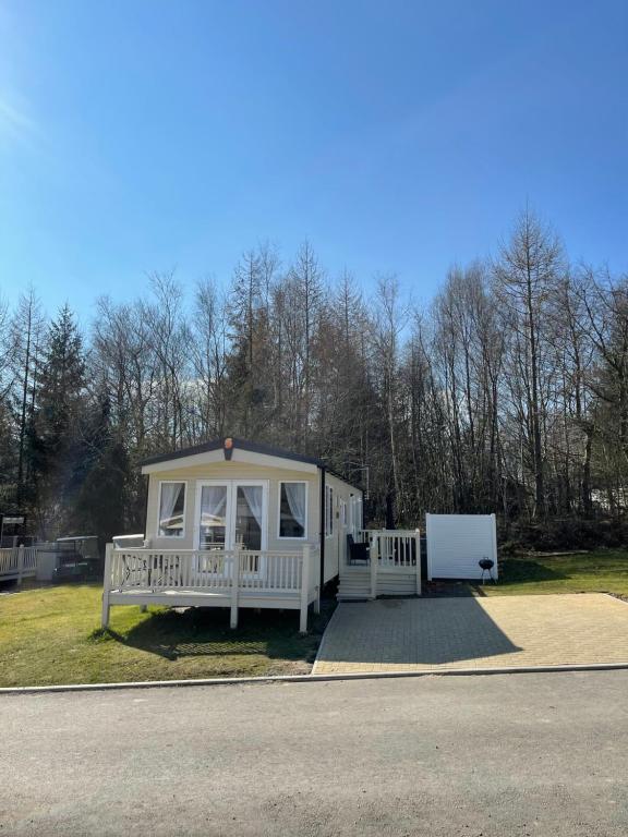 Twilight Escape, Swarland