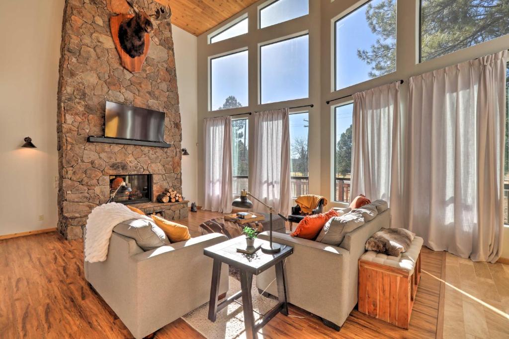 Cabin in Munds Park on Pinewood Golf Course! (AZ) - reviews, prices |  Planet of Hotels