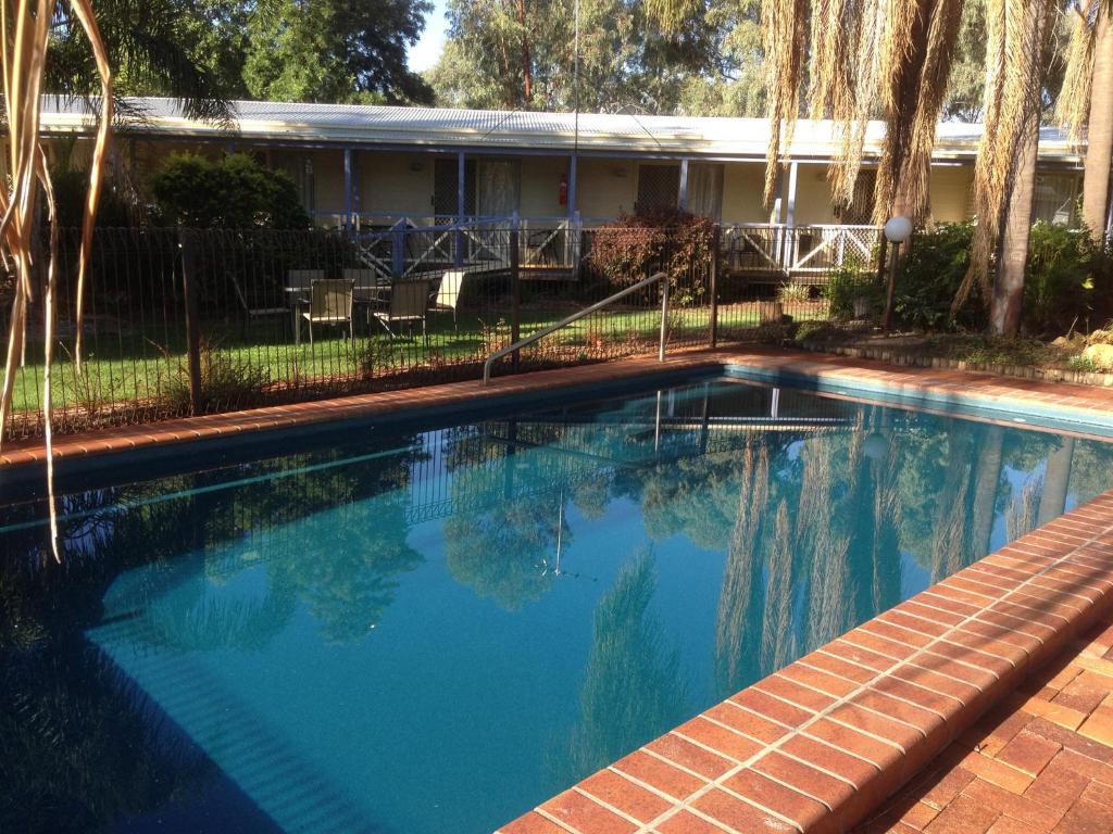 Tambo Mill Motel & Caravan Park photo