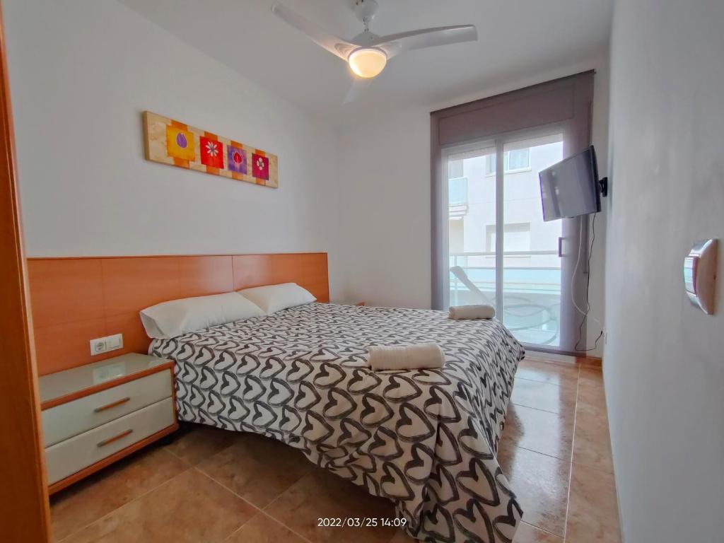 LG Calafell Beach - 2